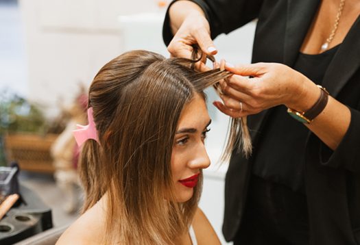 corte y peinado en momentos coquette